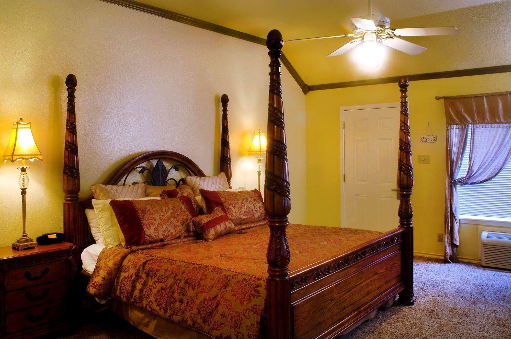 Inn On Barons Creek Fredericksburg Cameră foto